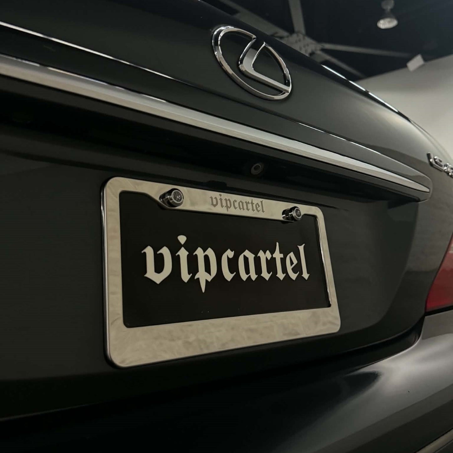 12" Metal License Plate Frame V1